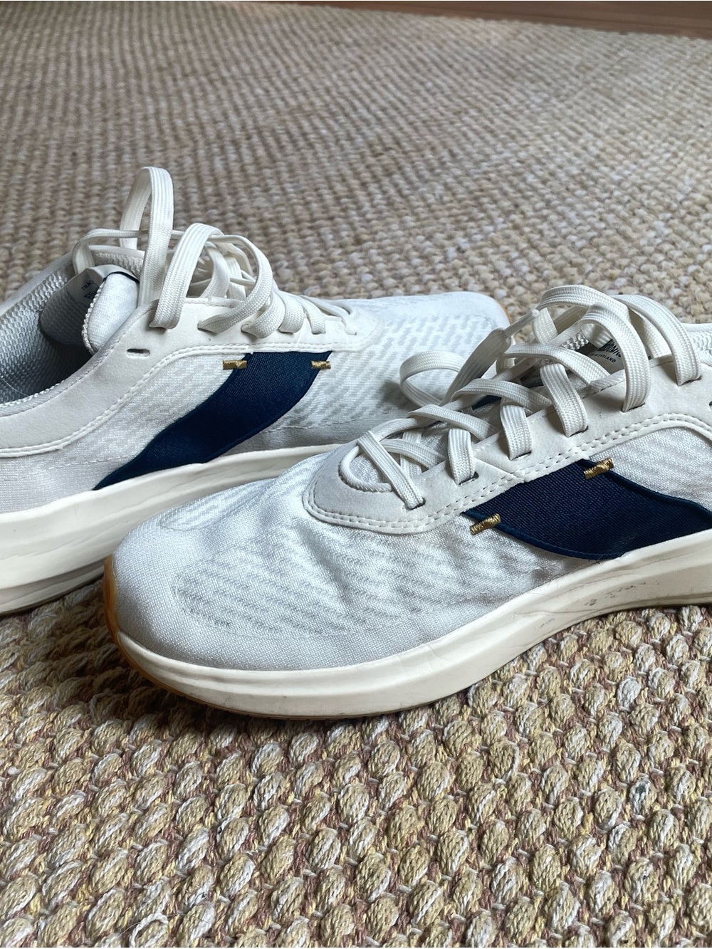 Tracksmith Eliot Runner - Picture 7 of 10